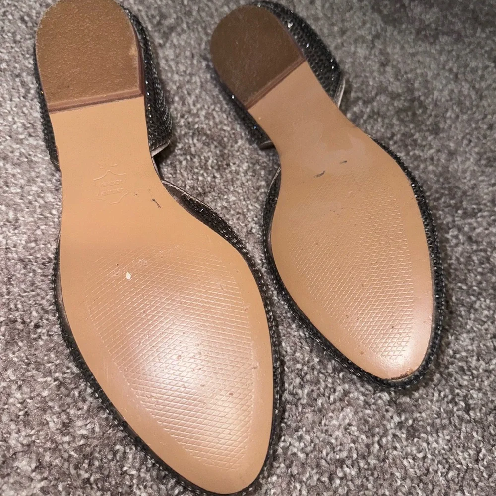 Steve Madden Size 7.5 Rhinestone flats. EUC
